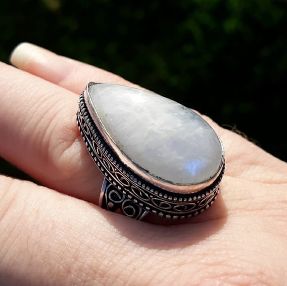 New Rainbow Moonstone Antique Design 925 Silver Ring. - Picture 3 of 8